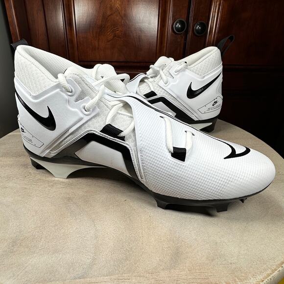 Size 13.5 Nike Alpha Menace Pro 3 White Black Football Cleats DH3292–100 NEW - Picture 1 of 13